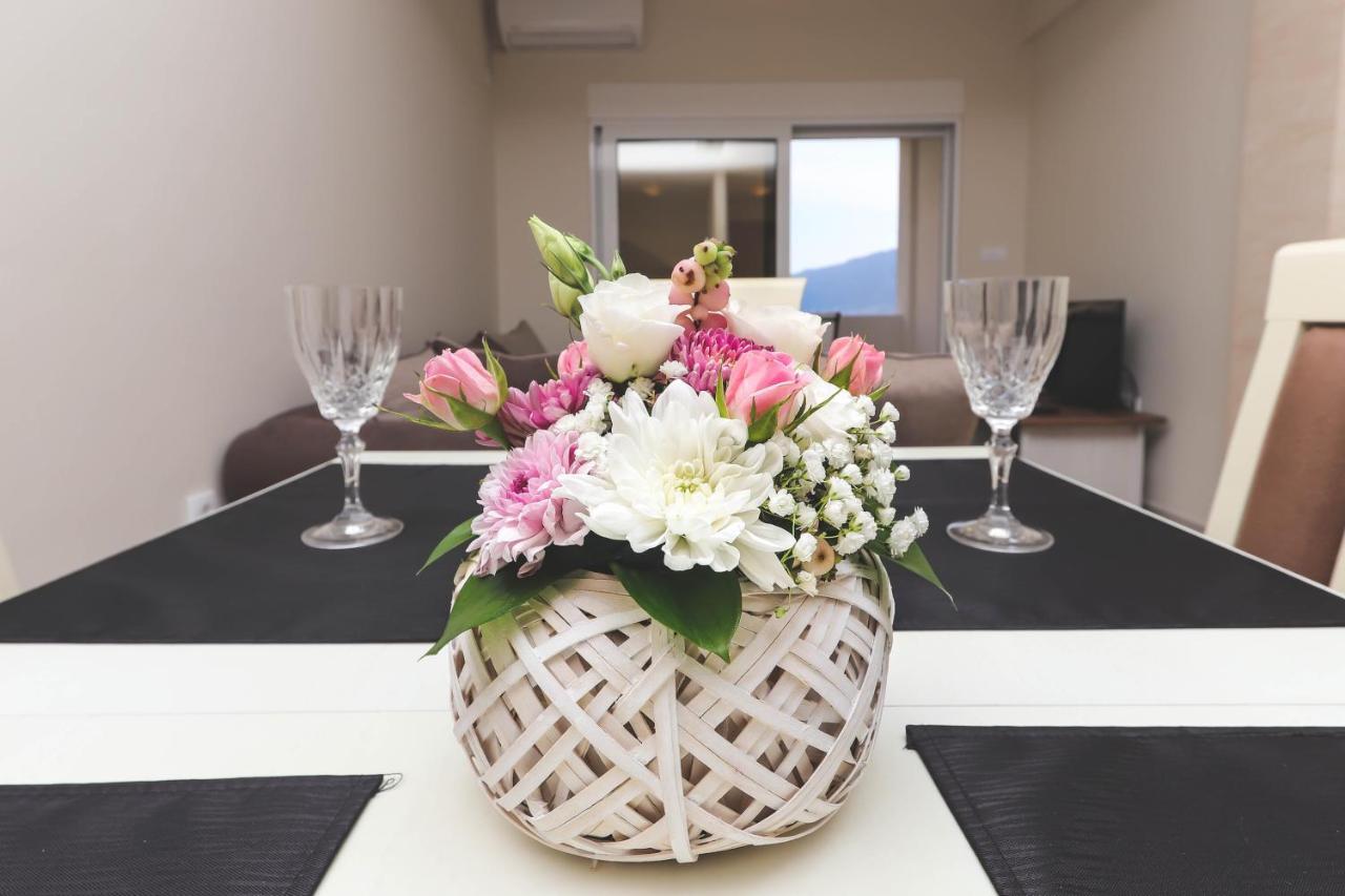 Sea Star Luxury Apartment Kotor Ngoại thất bức ảnh