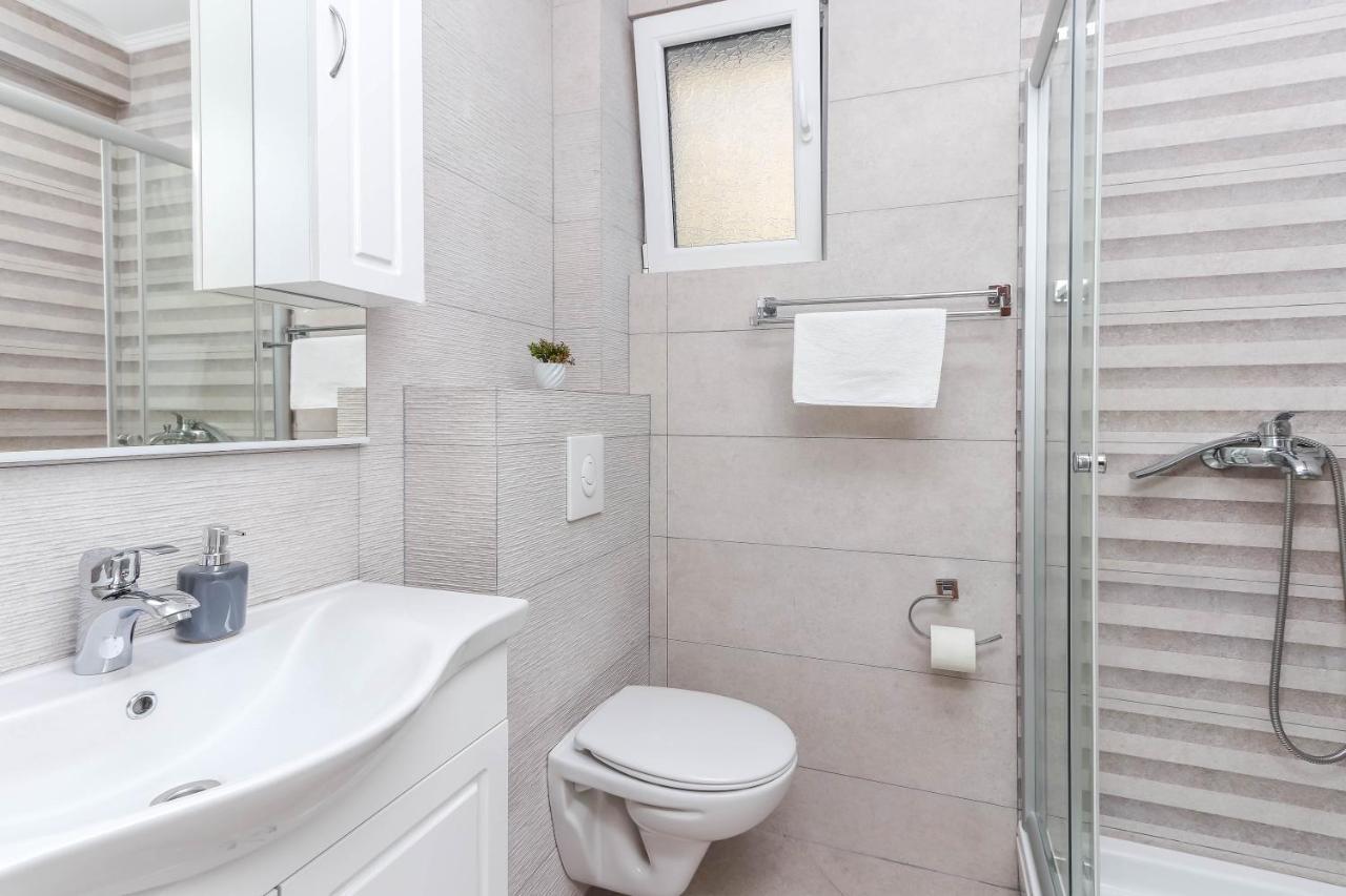 Sea Star Luxury Apartment Kotor Ngoại thất bức ảnh